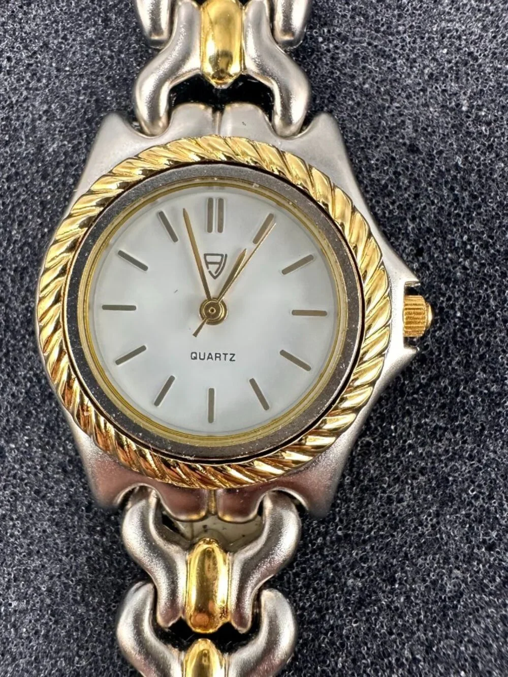 Alexander Julian Watch Women Silver Gold Two Tone White Dial New Battery 7